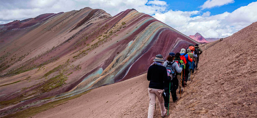 V I T BP - Diferencias entre la caminata de Vinicunca y Palccoyo