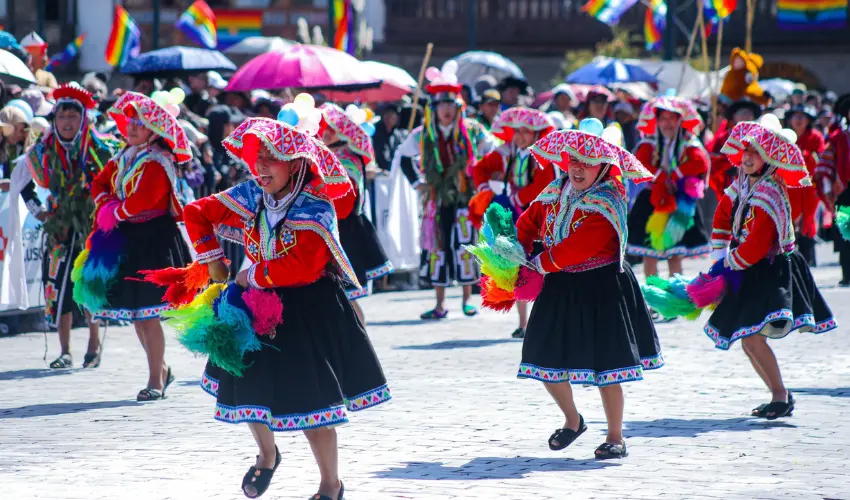 Fiestas del Cusco 2026: Guía Completa del Mes Jubilar y las Mejores Experiencias para tu Viaje 20 danzas tipicas fiestas del cusco - Fiestas del Cusco 2026: Guía Completa del Mes Jubilar y las Mejores Experiencias para tu Viaje